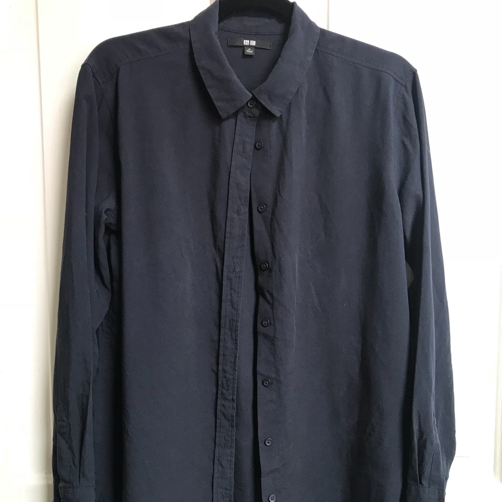 Uniqlo Button Down Navy Size Medium